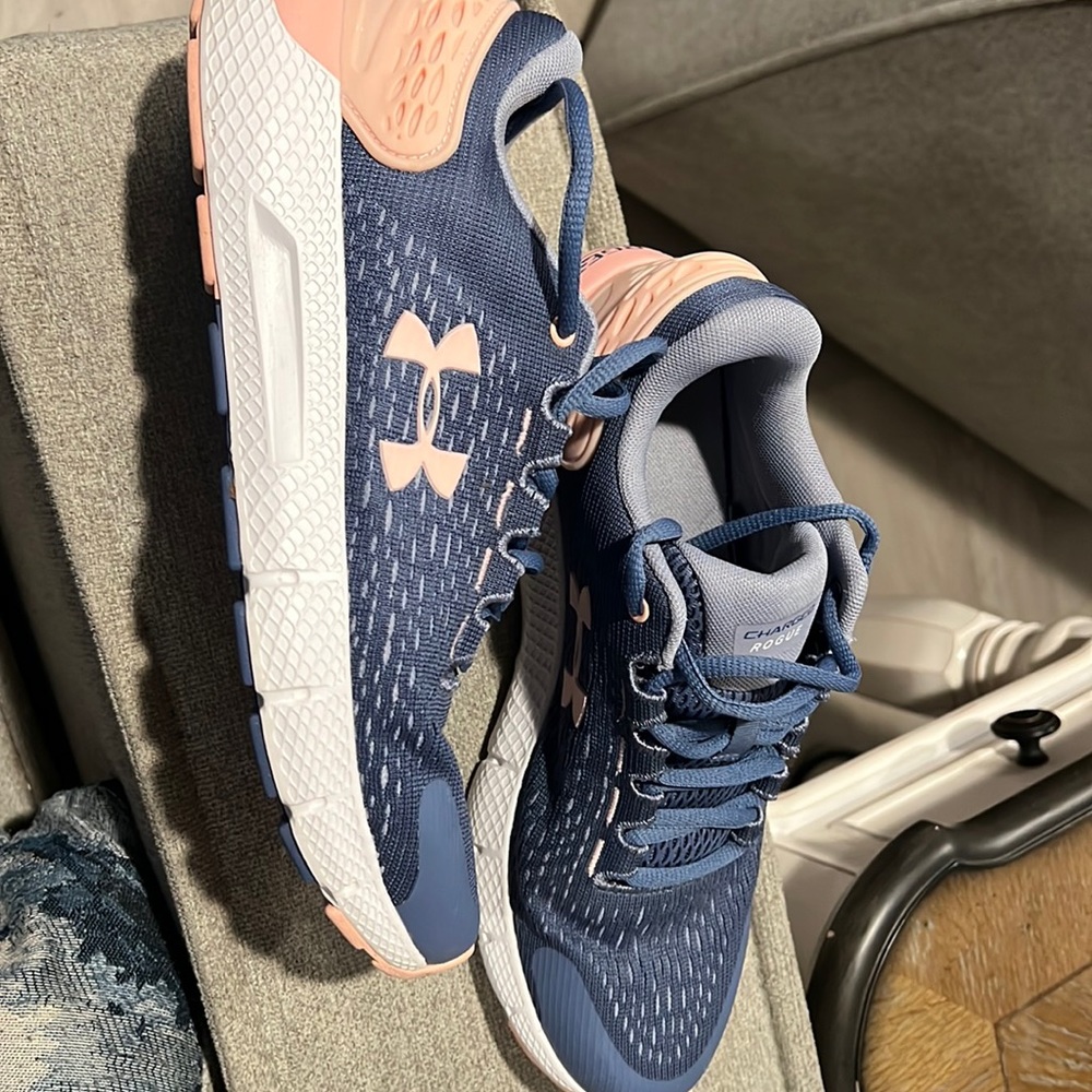 Under Armour women shoes